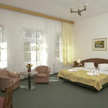 Jesenius Hotel Františkovy Lázně