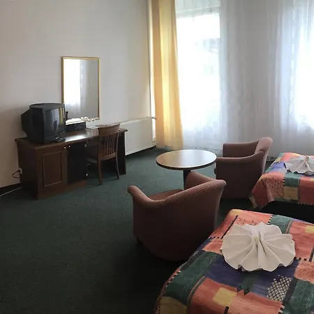 Hotel Jesenius 2*